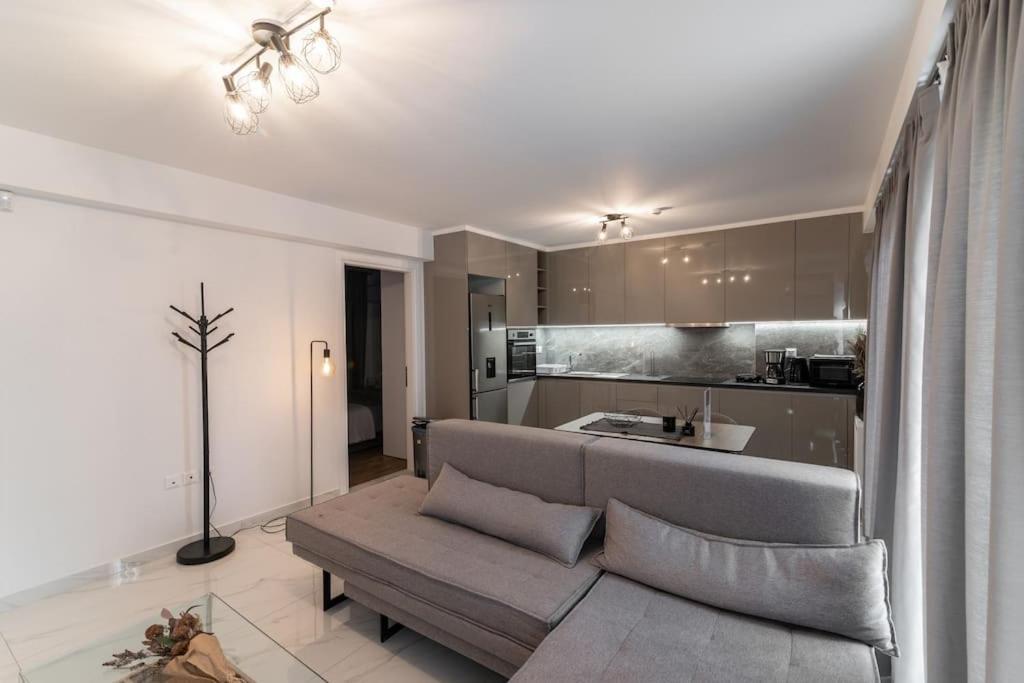 Appartement Μεζονέτα Με Θέα Στο Πάρκο Σταύρος Νιάρχος One à Athènes Extérieur photo