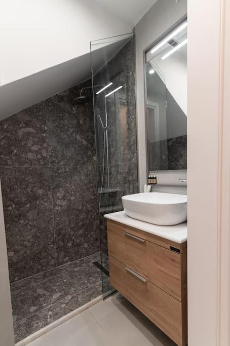 Appartement Μεζονέτα Με Θέα Στο Πάρκο Σταύρος Νιάρχος One à Athènes Extérieur photo